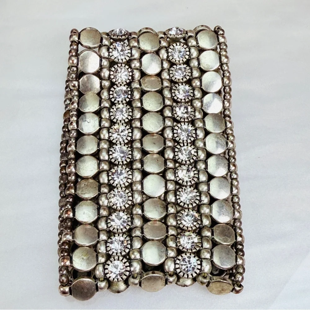 Vintage aged Silvertone crystal Beaded Stretch white band Bracelet